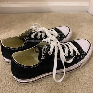 BLACK CONVERSE ALL STAR SNEAKERS SIZE 7